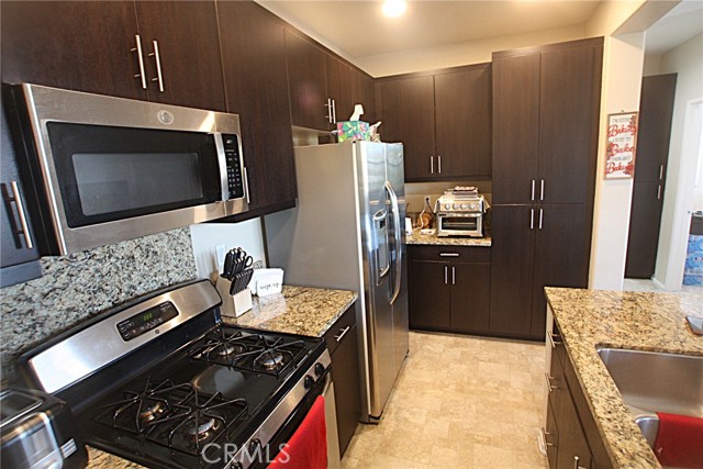 28116 Calle Lumina, Temecula CA: https://media.crmls.org/medias/63ad9d6e-2854-43f5-a46f-eebfd8d63bb2.jpg