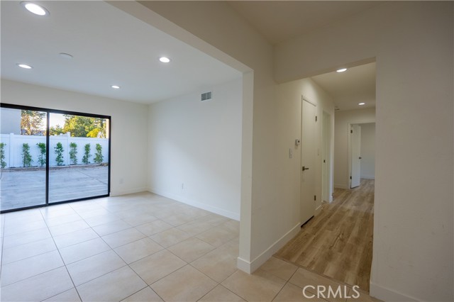 Detail Gallery Image 7 of 27 For 10419 Amigo Ave, Porter Ranch,  CA 91326 - 3 Beds | 2 Baths