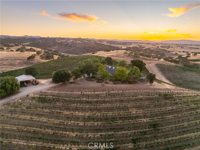 1825 Nygren Road, San Miguel CA: https://media.crmls.org/medias/63ae300a-cc70-40e8-a690-0007f220d7e6.jpg