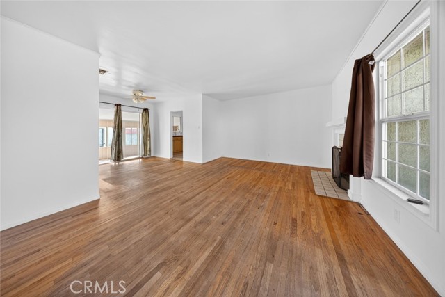 Detail Gallery Image 8 of 25 For 6444 Denny Ave, North Hollywood,  CA 91606 - 2 Beds | 1 Baths