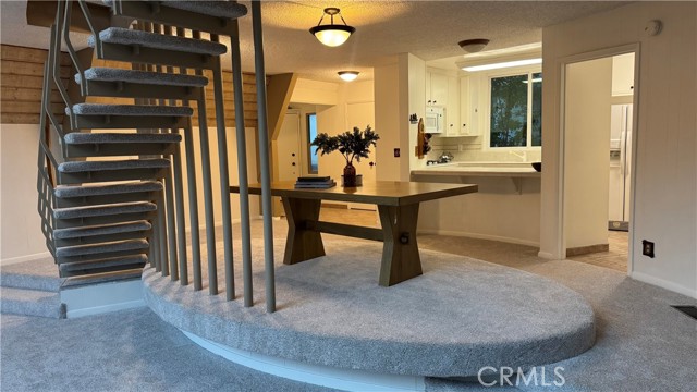 Detail Gallery Image 5 of 13 For 180 Grass Valley #37,  Lake Arrowhead,  CA 92352 - 2 Beds | 2 Baths