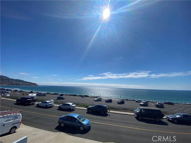 Detail Gallery Image 37 of 44 For 320 Paseo De La Playa a,  Redondo Beach,  CA 90277 - 2 Beds | 2/1 Baths