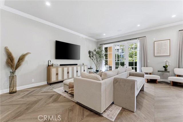 Detail Gallery Image 8 of 22 For 11500 San Vicente Bld #202,  Los Angeles,  CA 90049 - 3 Beds | 3/1 Baths