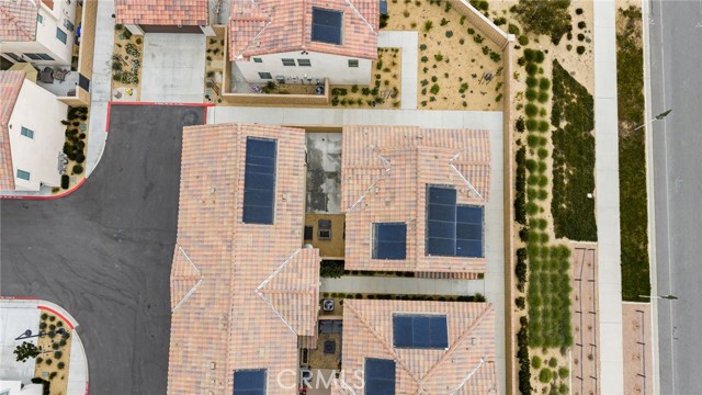 Detail Gallery Image 35 of 41 For 16667 Snowdrop #2,  Fontana,  CA 92336 - 4 Beds | 3 Baths