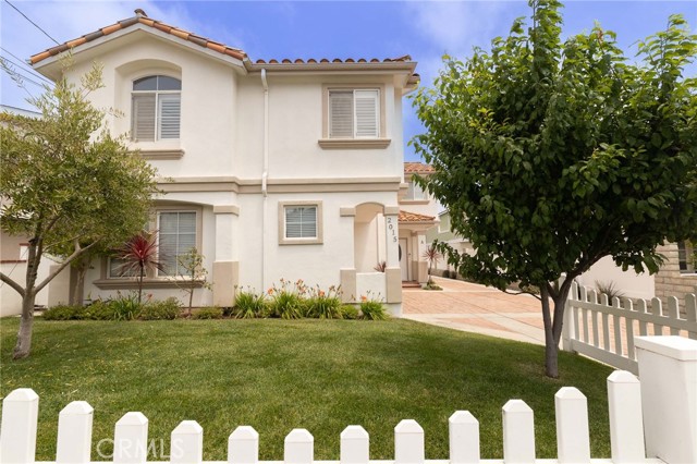 2015 Speyer Lane, Redondo Beach CA: https://media.crmls.org/medias/63b03a67-657d-45d2-b472-715da03213b9.jpg