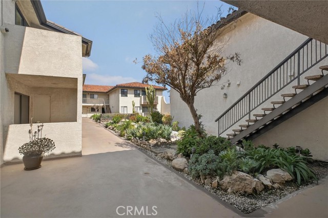 Detail Gallery Image 26 of 33 For 1715 259th Street #4,  Lomita,  CA 90717 - 2 Beds | 1 Baths