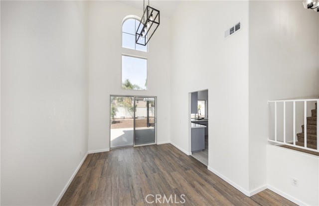 27615 Chatham Lane, Menifee CA: https://media.crmls.org/medias/63b1433c-a7bc-4ba1-a1ad-a8c1c6ca2332.jpg