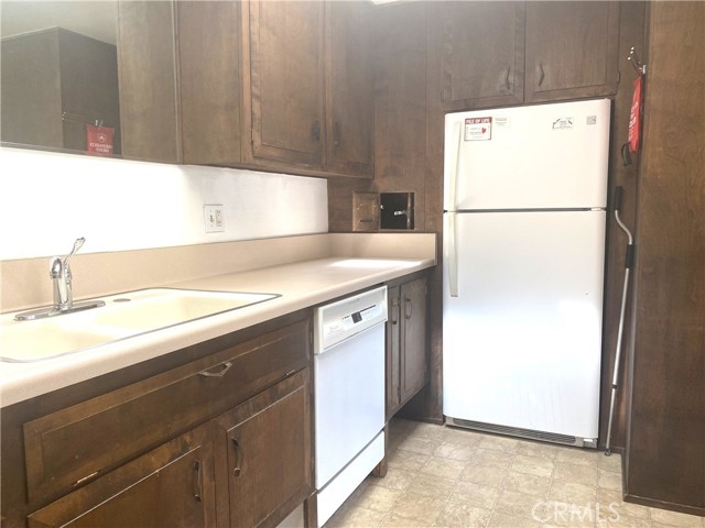 Detail Gallery Image 8 of 10 For 13101 Oak Hills Dr., M9-234j, Seal Beach,  CA 90740 - 1 Beds | 1 Baths