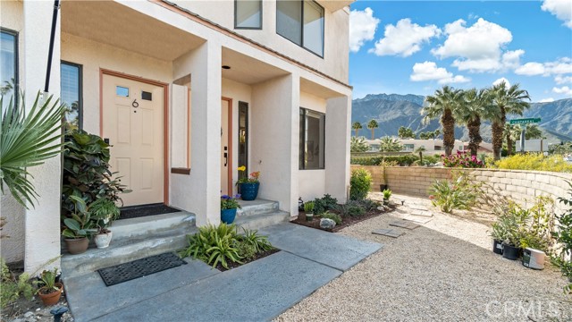 Detail Gallery Image 1 of 42 For 401 E Vista Chino #6,  Palm Springs,  CA 92262 - 2 Beds | 2/1 Baths