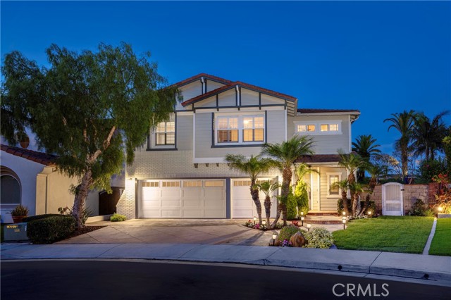 6403 Royal Grove Drive, Huntington Beach CA: https://media.crmls.org/medias/63b2d5dd-f721-4123-a459-f7b6c8db2a58.jpg