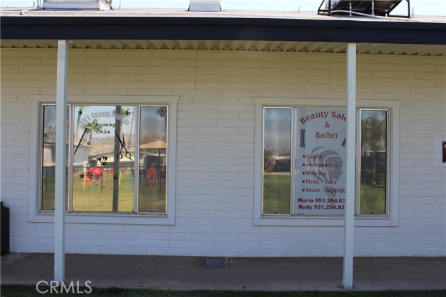 601 N Kirby Street, Hemet CA: https://media.crmls.org/medias/63b44283-19da-4a09-990b-612044290e97.jpg
