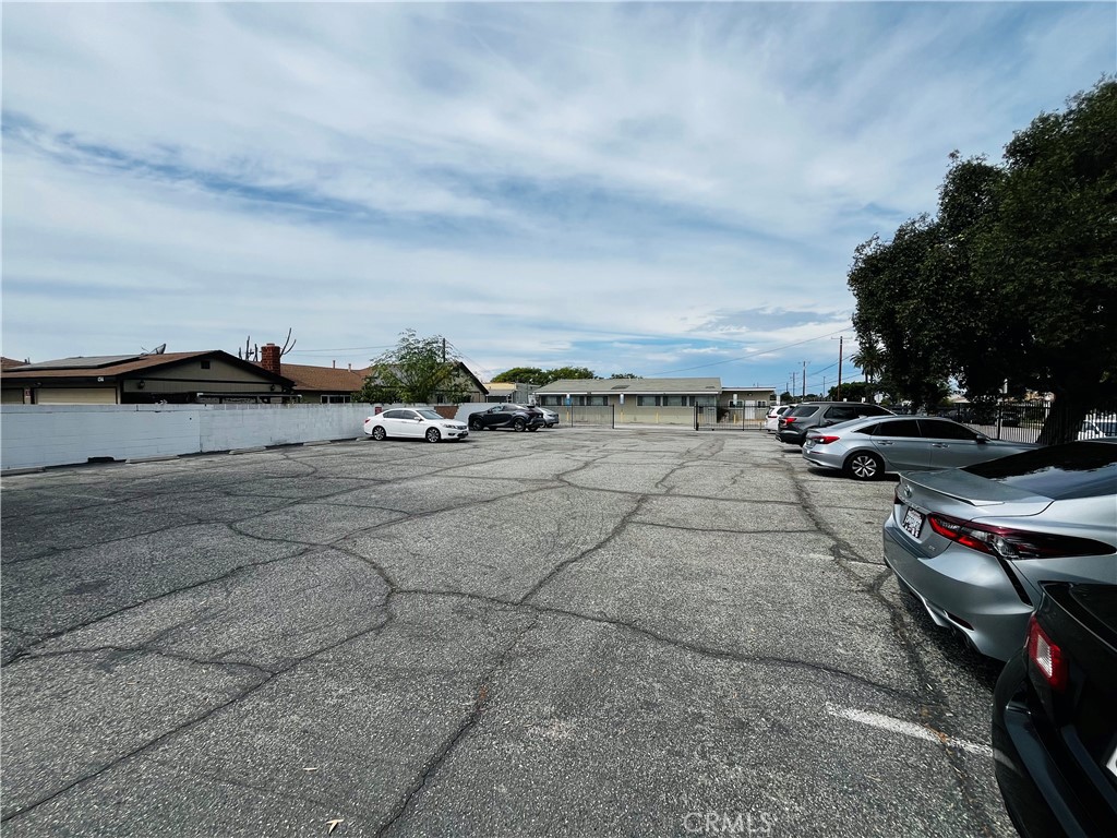 MLS #OC25221478 image #24