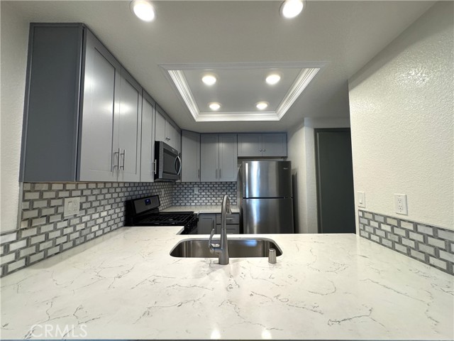 Detail Gallery Image 17 of 53 For 3515 W Stonepine #D,  Anaheim,  CA 92804 - 1 Beds | 1 Baths