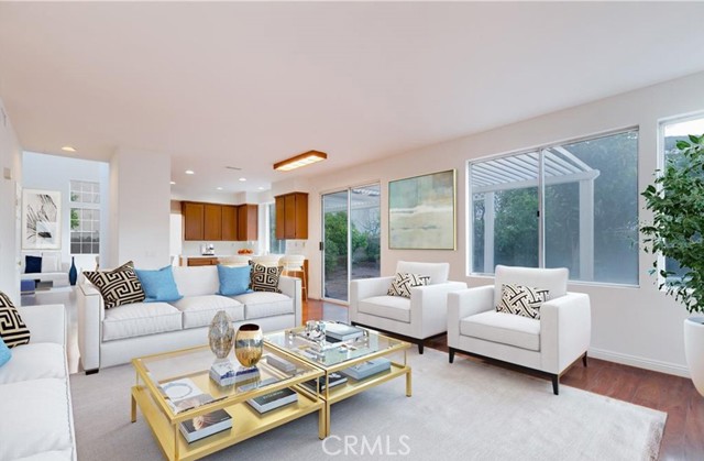 Detail Gallery Image 7 of 19 For 5432 Wrench Ct, Lakewood,  CA 90712 - 4 Beds | 3 Baths