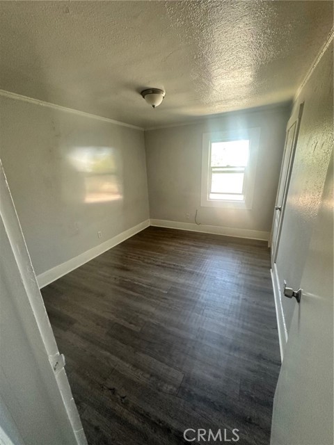 902 Magnolia Avenue, Long Beach CA: https://media.crmls.org/medias/63b6fa4b-2548-4e48-9eb4-6f3ae952f3f7.jpg