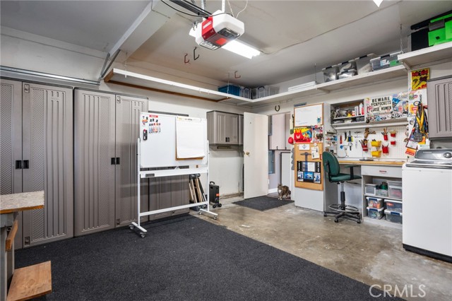 533 Roswell Avenue, Long Beach CA: https://media.crmls.org/medias/63b6fe81-1dac-44c4-8e24-a844908ef9ae.jpg