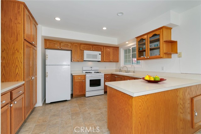 3532 Camino De Teodoro, West Covina CA: https://media.crmls.org/medias/63b7f2c4-b5fe-4811-a965-5d9b1a21de8d.jpg