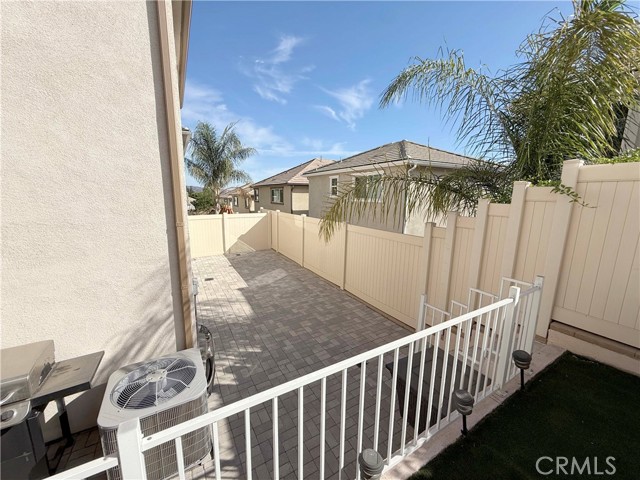 Detail Gallery Image 22 of 22 For 11645 N Delft Ln, Sylmar,  CA 91342 - 3 Beds | 3 Baths