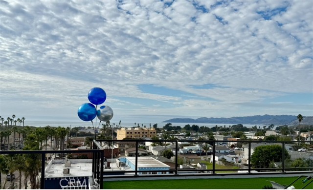 401 W Grand Avenue, Grover Beach CA: https://media.crmls.org/medias/63b835a5-6aaa-4ce0-a4fd-45c56e31f717.jpg