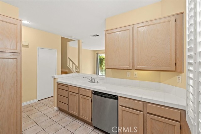 26502 Rock Creek Drive, Valencia CA: https://media.crmls.org/medias/63b916ea-8826-4574-b7b2-5d134e23f5de.jpg