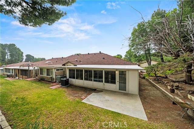Detail Gallery Image 20 of 61 For 19439 Oak Crossing Rd, Newhall,  CA 91321 - 2 Beds | 2 Baths