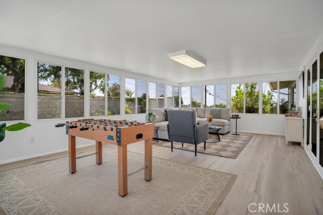 1440 Riviera Drive, Pasadena CA: https://media.crmls.org/medias/63ba82e3-95eb-45a8-ae84-1f76d588c2b9.jpg