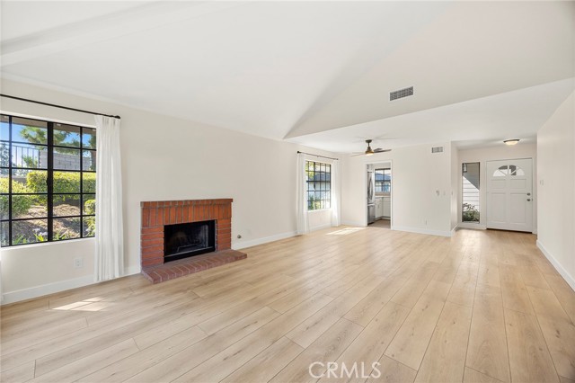 225 Preakness Court, Placentia CA: https://media.crmls.org/medias/63ba9f19-1421-4a1e-9d29-aa976040194a.jpg