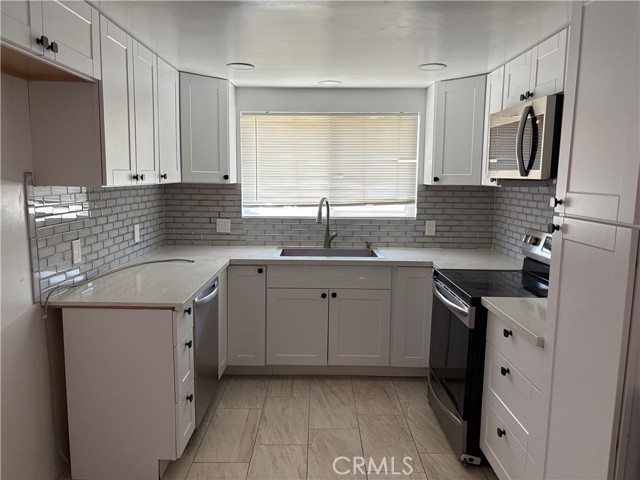 1022 W 26th Street, San Pedro CA: https://media.crmls.org/medias/63bc177e-02d0-4630-9516-5bb0e58369bd.jpg