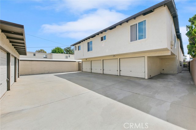 651 46th Street, Long Beach, California 90807, ,Multi-Family,For Sale,46th,PW24210020