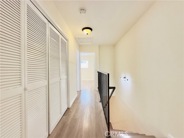 525 E Verdugo Avenue, Burbank CA: https://media.crmls.org/medias/63bcb480-f834-4fd5-8914-f821765765e4.jpg