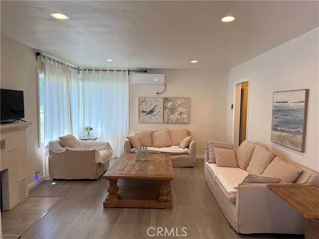 5429 Tyler Ave, Temple City CA: https://media.crmls.org/medias/63bd2f57-1580-474b-ace3-05efb83a4423.jpg