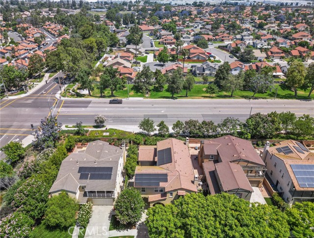 3943 E Lindenwood Drive, Ontario CA: https://media.crmls.org/medias/63bd4ecb-46e2-4660-8ab2-75c84bd8ce81.jpg