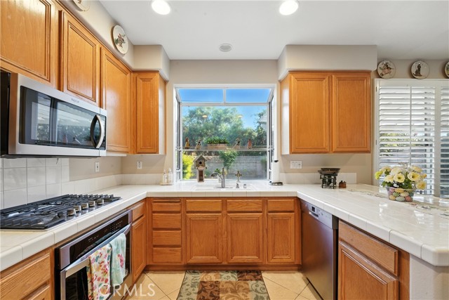15019 Avenida Compadres, Chino Hills CA: https://media.crmls.org/medias/63bd9b26-76b8-4d99-b17f-b83146726900.jpg