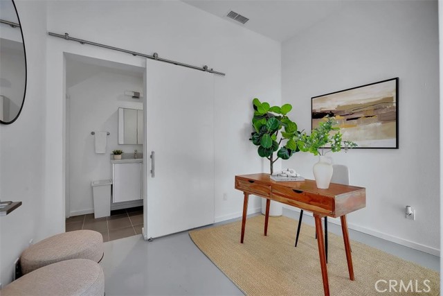 Detail Gallery Image 13 of 27 For 6919 Knowlton Place, Los Angeles,  CA 90045 - 3 Beds | 4 Baths