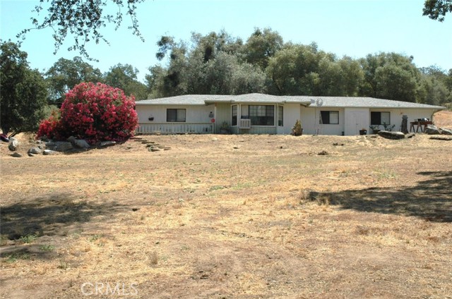 30717 Seminole Drive, Coarsegold CA: https://media.crmls.org/medias/63be8430-1f25-47f0-88ae-c481f7f9e411.jpg
