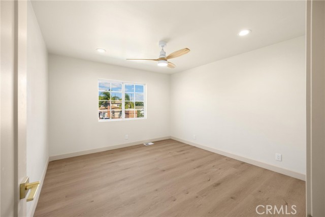 Detail Gallery Image 39 of 65 For 631 N Kenwood St, Burbank,  CA 91505 - 5 Beds | 3 Baths
