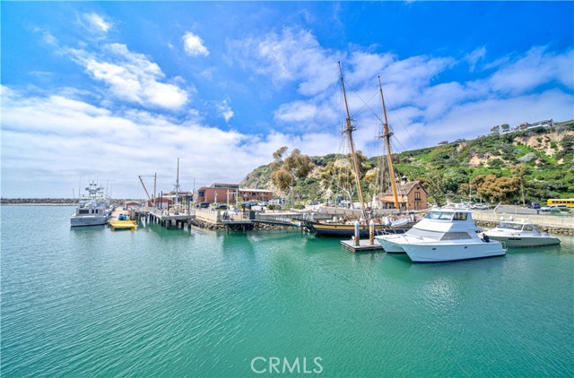 2 Corsica, Laguna Niguel CA: https://media.crmls.org/medias/63bef4a2-85f5-43c1-b0db-beedeb270238.jpg