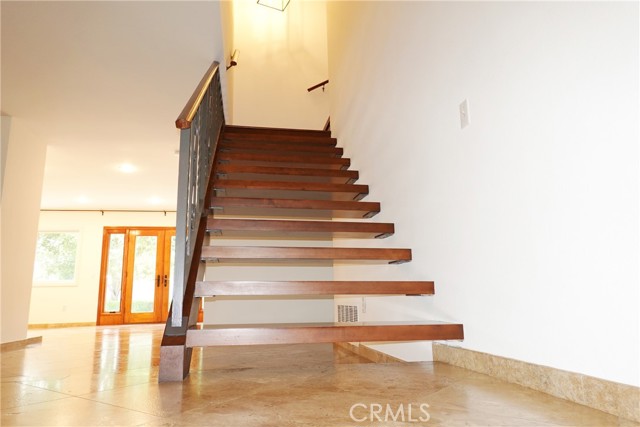Detail Gallery Image 22 of 39 For 6232 Hesperia Ave, Encino,  CA 91316 - 3 Beds | 2/1 Baths
