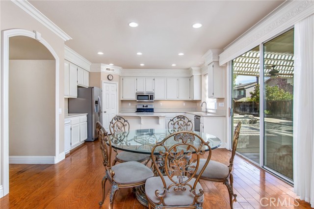 Detail Gallery Image 9 of 36 For 23401 Rouge River, Murrieta,  CA 92562 - 5 Beds | 3 Baths