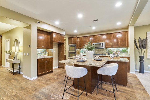 Detail Gallery Image 8 of 36 For 32591 Shadyview, Winchester,  CA 92596 - 5 Beds | 3/1 Baths