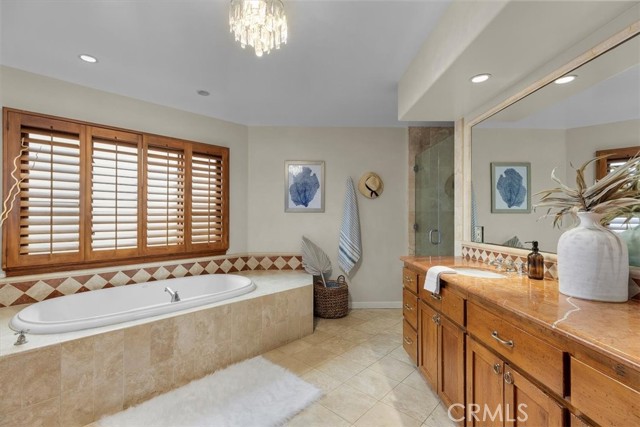 Detail Gallery Image 25 of 56 For 468 31st St, Manhattan Beach,  CA 90266 - 5 Beds | 4/1 Baths