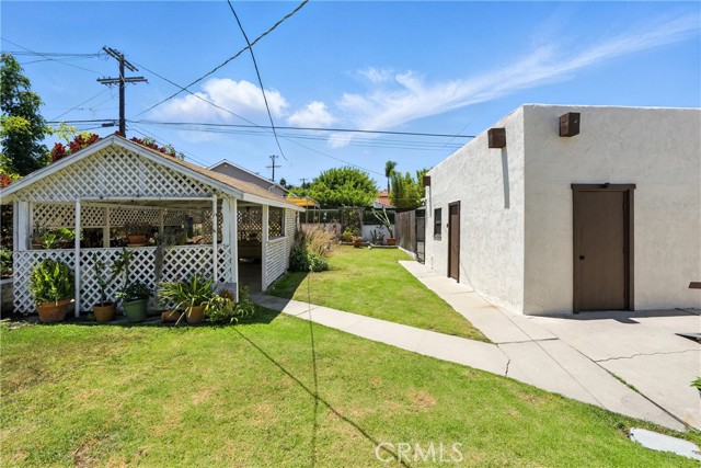 1215 S Patton Avenue, San Pedro CA: https://media.crmls.org/medias/63c16821-103a-4fbd-8cc2-cc07979f1d0e.jpg