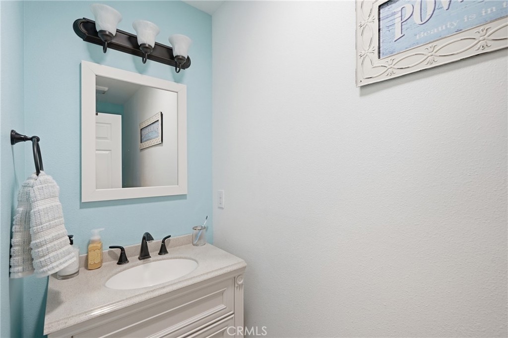 https://media.crmls.org/medias/63c25c8f-7aed-4ebd-89d0-92dfa5d596e2.jpg?preset=X-Large
