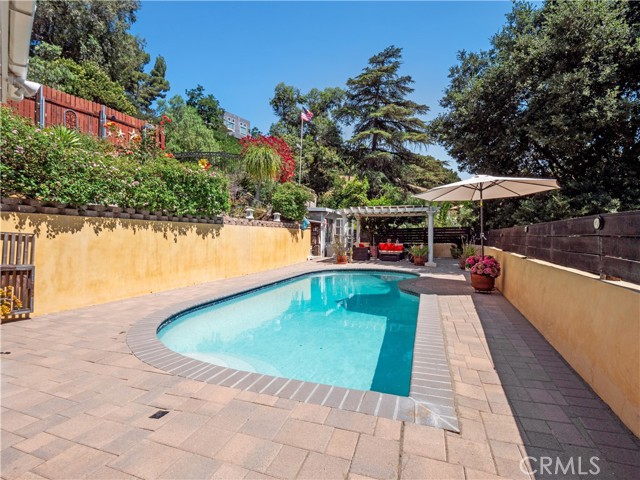 Detail Gallery Image 25 of 40 For 21217 Golondrina St, Woodland Hills,  CA 91364 - 4 Beds | 2 Baths