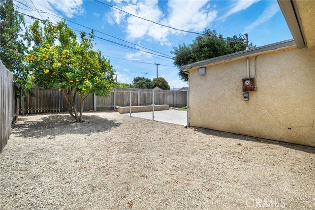 1020 W Cherry Avenue, Lompoc CA: https://media.crmls.org/medias/63c2e4a9-3440-4fa0-b0e4-cdce36b37ad7.jpg