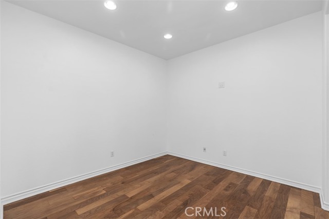 34 Tall Hedge, Irvine CA: https://media.crmls.org/medias/63c3017e-e8a3-49dd-81be-549157f8f2e3.jpg