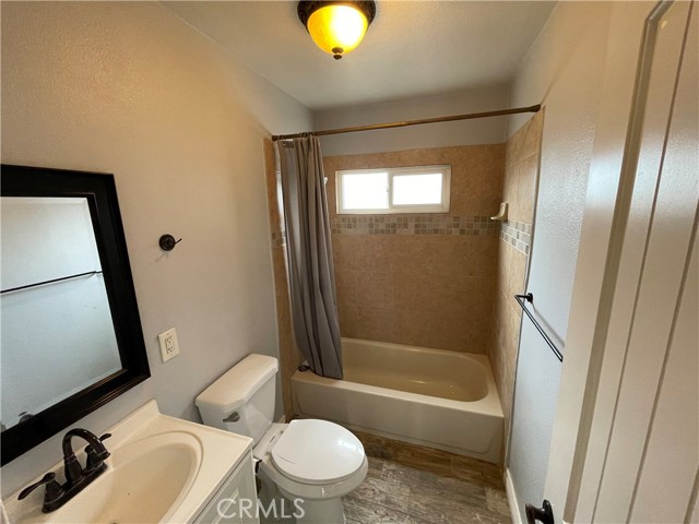 Detail Gallery Image 9 of 16 For 1407 S Ross, Santa Ana,  CA 92707 - 3 Beds | 1 Baths