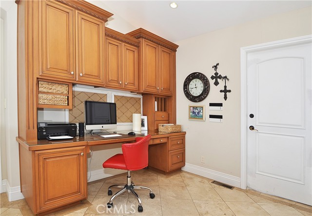Detail Gallery Image 12 of 26 For 1525 Chelsea Rd, Palos Verdes Estates,  CA 90274 - 4 Beds | 4 Baths