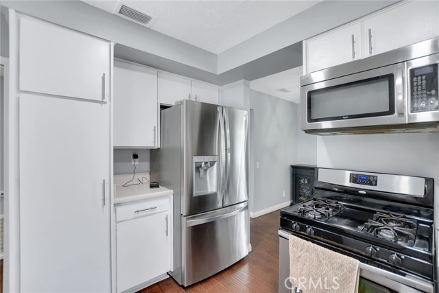 Detail Gallery Image 23 of 54 For 13928 Burning Tree, Victorville,  CA 92395 - 4 Beds | 2 Baths