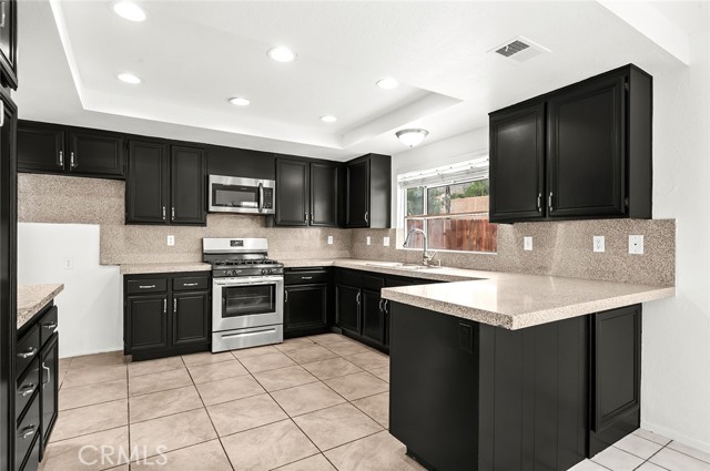 Detail Gallery Image 11 of 45 For 22601 Sheffield Dr, Moreno Valley,  CA 92557 - 5 Beds | 3 Baths